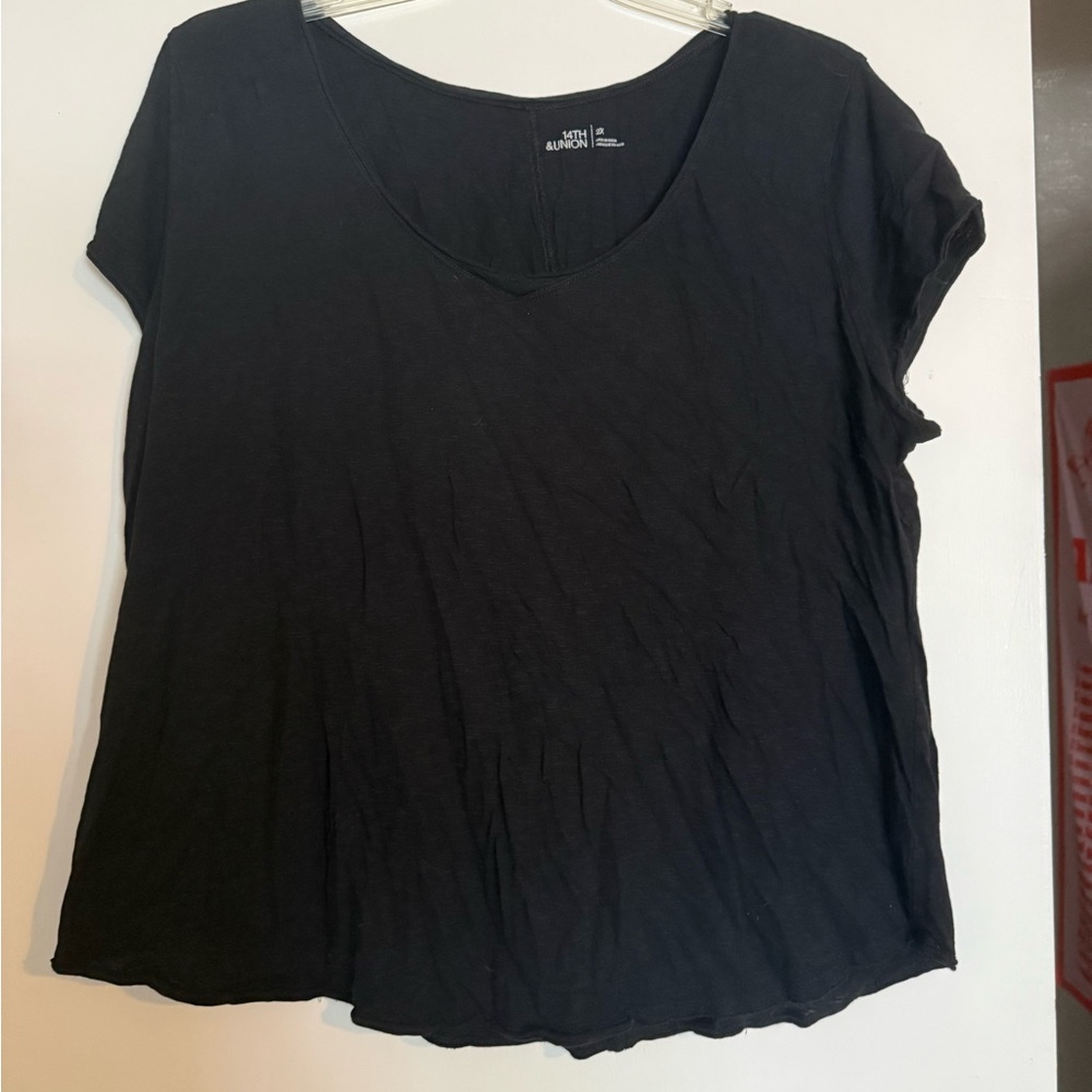 14th & Union Women's Black Short Sleeve Tee